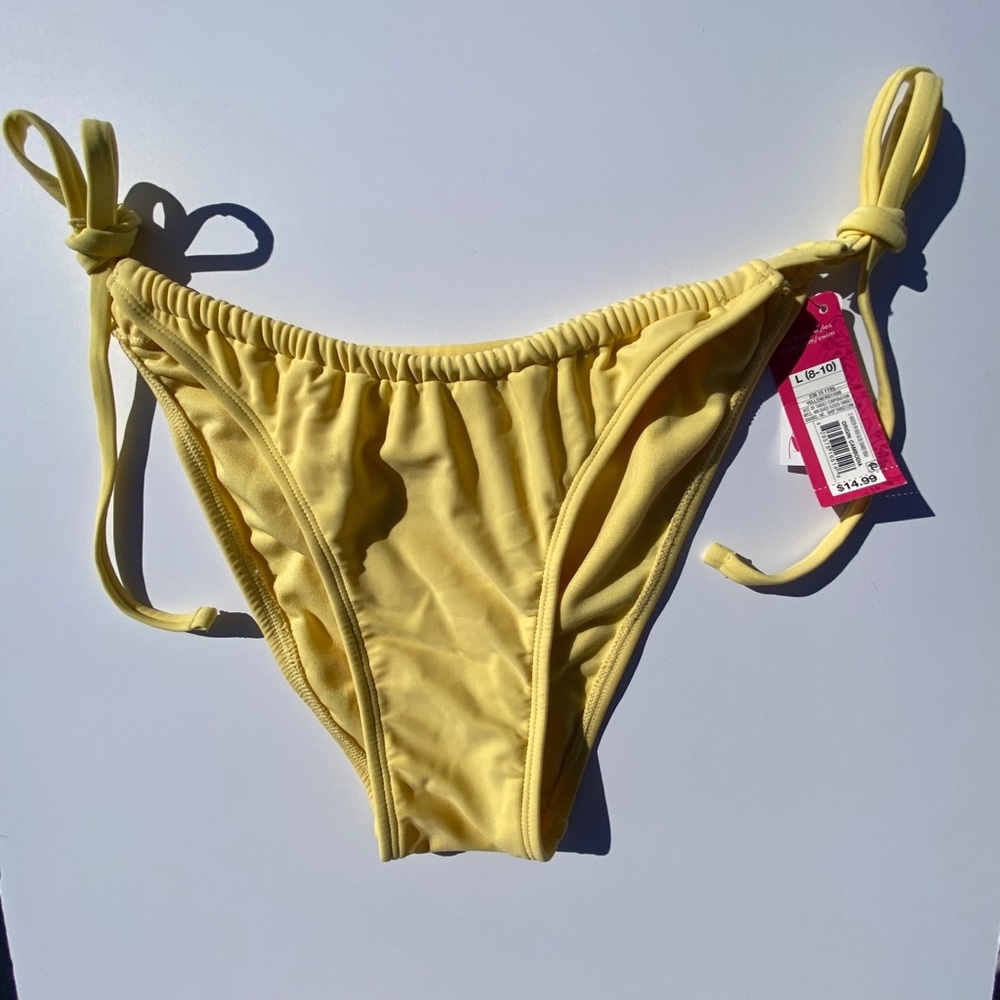 Hot 🔥 Yellow string bikini bottoms